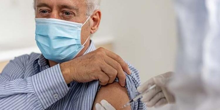 ഇന്ത്യയിൽ നാളെമുതൽ 18 നും 59 നും ഇടയിൽ പ്രായമുള്ള വർക്ക് 75 ദിവസം കോവിഡ് വാക്സീന്റെ സൗജന്യ ബൂസ്റ്റർ ഡോസ് നൽകാൻ കേന്ദ്ര മന്ത്രിസഭാ യോഗം തീരുമാനിച്ചു.