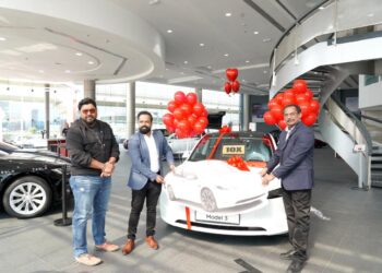 ടെൻ എക്സ് പ്രോപ്പർട്ടി :ടെസുല കാർ സമ്മാന പദ്ധതിയിൽ തിരുവനന്തപുരം  സ്വദേശി അനിൽകുമാർ സമ്മാനാർഹനായി