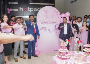 ഹോട് പായ്ക്ക് ഗ്ലോബൽ ജീവനക്കാർക്ക് സ്തനാർബുദ ബോധവത്കരണം നടത്തി