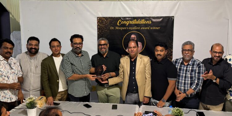 ഡോ. മൂപ്പൻസ് എക്സലൻസ് അവാർഡ് ജേതാവ് സിറാജുദ്ദീന് ദുബായിൽ ആദരം