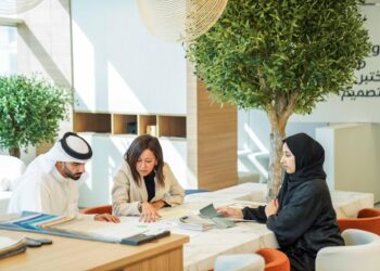 സർക്കാർ സ്ഥാപനങ്ങളിലെ ആദ്യ എഐ ഡിസൈൻ ലാബ് തുറന്ന് ദുബായ് ആർടിഎ പുതിയ ആശയങ്ങൾ വികസിപ്പിക്കുന്നതിന് വിദ്യാർഥികൾക്കിടയിൽ മത്സരം നടത്തും