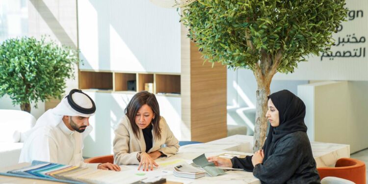 സർക്കാർ സ്ഥാപനങ്ങളിലെ ആദ്യ എഐ ഡിസൈൻ ലാബ് തുറന്ന് ദുബായ് ആർടിഎ പുതിയ ആശയങ്ങൾ വികസിപ്പിക്കുന്നതിന് വിദ്യാർഥികൾക്കിടയിൽ മത്സരം നടത്തും