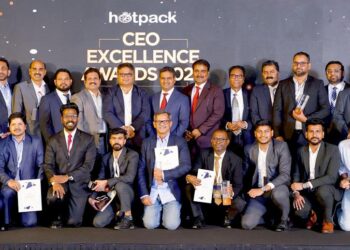 ഹോ​ട്ട്പാ​ക്ക് ജീ​വ​ന​ക്കാ​ർ​ക്ക്​ സി.​ഇ.​ഒ എ​ക്‌​സ​ല​ന്‍സ് പു​ര​സ്‌​കാ​രം