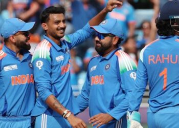 ചാമ്പ്യൻസ് ട്രോഫി: കോലിക്കരുത്തില്‍ ഇന്ത്യക്ക് വിജയം , പാകിസ്ഥാനെ തകര്‍ത്തെറിഞ്ഞ് സെമിയിലേക്ക്