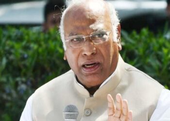 തിരഞ്ഞെടുപ്പ് പരാജയങ്ങളുടെ ഉത്തരവാദിത്തത്തിൽ നിന്ന് ഭാരവാഹികൾക്ക് ഒഴിഞ്ഞുമാറാനാവില്ല; മല്ലികാർജുൻ ഖർഗെ