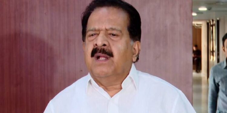 കേരളം വ്യവസായ സൗഹൃദ സംസ്ഥാനമല്ല; കോൺഗ്രസിനുള്ളിൽ വലിയ പ്രശ്നങ്ങൾ ഒന്നുമില്ല’; രമേശ് ചെന്നിത്തല