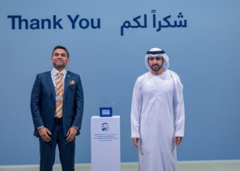 ഫാദേഴ്സ് എൻഡോവ്മെൻറ് പദ്ധതിയിലേക്ക് 5 മില്യൺ  ദിർഹം (11.78 കോടി രൂപ) നൽകി ഡോ. ഷംഷീർ വയലിൽ