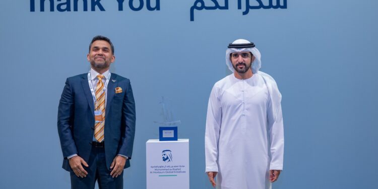 ഫാദേഴ്സ് എൻഡോവ്മെൻറ് പദ്ധതിയിലേക്ക് 5 മില്യൺ  ദിർഹം (11.78 കോടി രൂപ) നൽകി ഡോ. ഷംഷീർ വയലിൽ