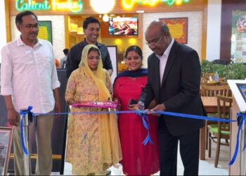 ആർട്ട് ഫീസ്റ്റിന് ദുബായിൽ തുടക്കം :ചിത്രങ്ങൾ ആസ്വാദിച്ച്കൊണ്ട് ഇനി ഭക്ഷണവും കഴിക്കാം :ഈമാസം 14 വരെ