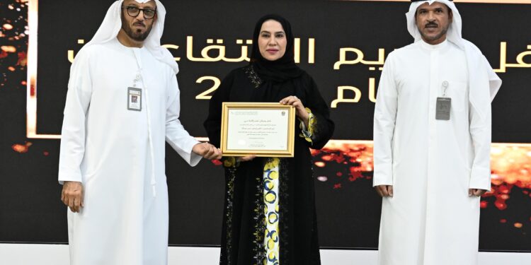 യാത്രയുടെ കൂട്ടാളികൾ: വിരമിച്ച 50 ജീവനക്കാരെ ദുബായ് ഇമിഗ്രേഷൻ ആദരിച്ചു