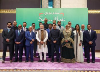 പ്രധാനമന്ത്രിയുമായി സൗദിയിൽ കൂടിക്കാഴ്ച നടത്തി പ്രവാസി ബിസിനസ് പ്രമുഖർ