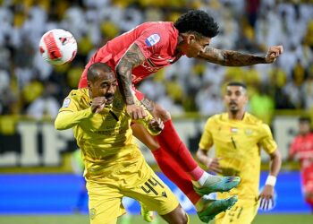 ഫുട്ബോൾ മത്സരത്തിന് ശേഷം സംഘർഷം: ആരാധകരെ അറസ്റ്റ് ചെയ്ത് ദുബായ് പോലീസ്: ക്ലബ്ബുകൾക്ക് കനത്ത പിഴ