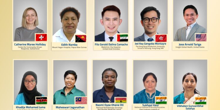 ആസ്റ്റര്‍ ഗാര്‍ഡിയന്‍സ് ഗ്ലോബല്‍ നഴ്‌സിങ്ങ് അവാര്‍ഡ് 2025ന് ലഭിച്ച 100,000ലധികം രജിസ്‌ട്രേഷനുകളില്‍ നിന്ന് മികച്ച 10 ഫൈനലിസ്റ്റുകളെ തിരഞ്ഞെടുത്തു